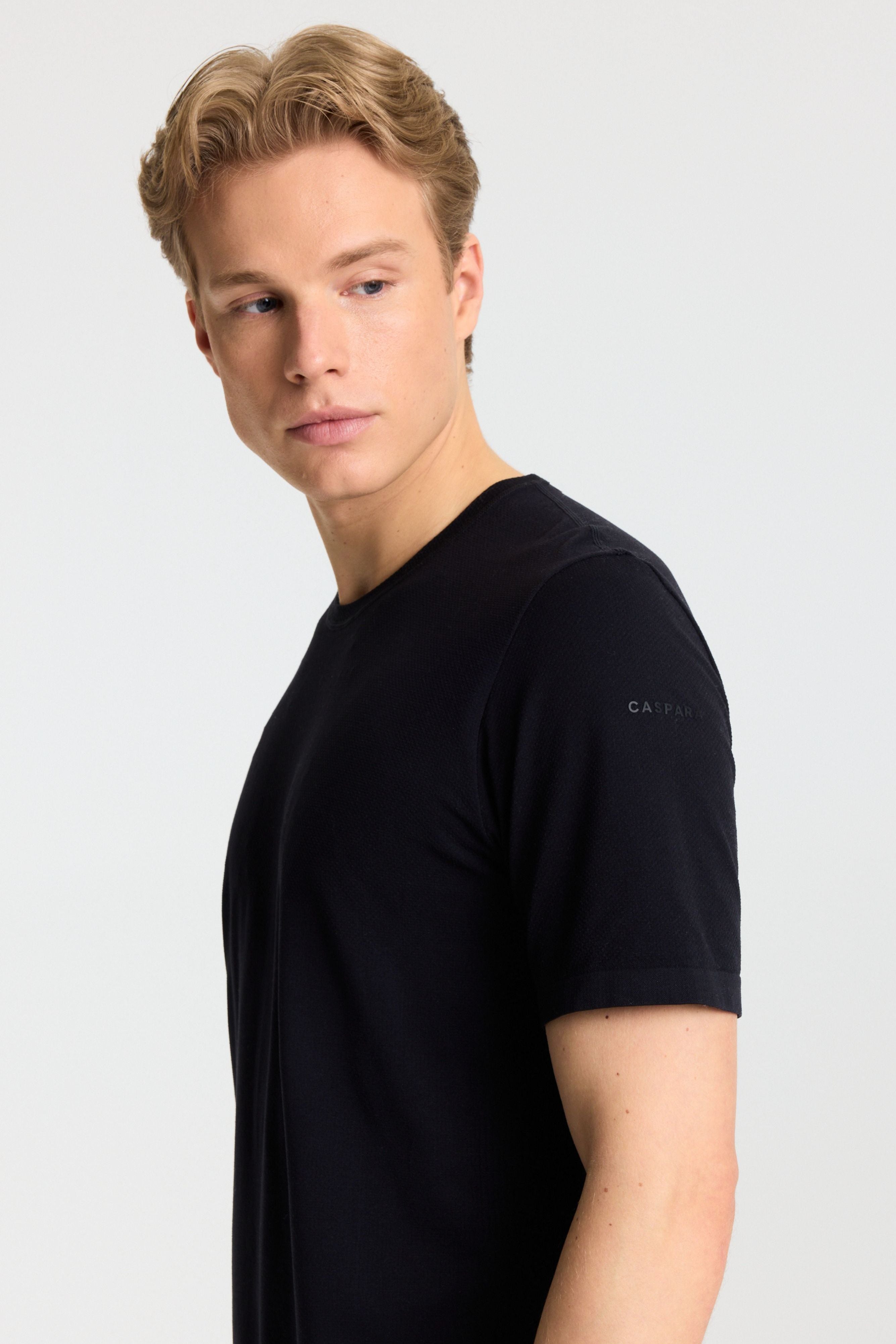 M. Seamlite® Tee - Black